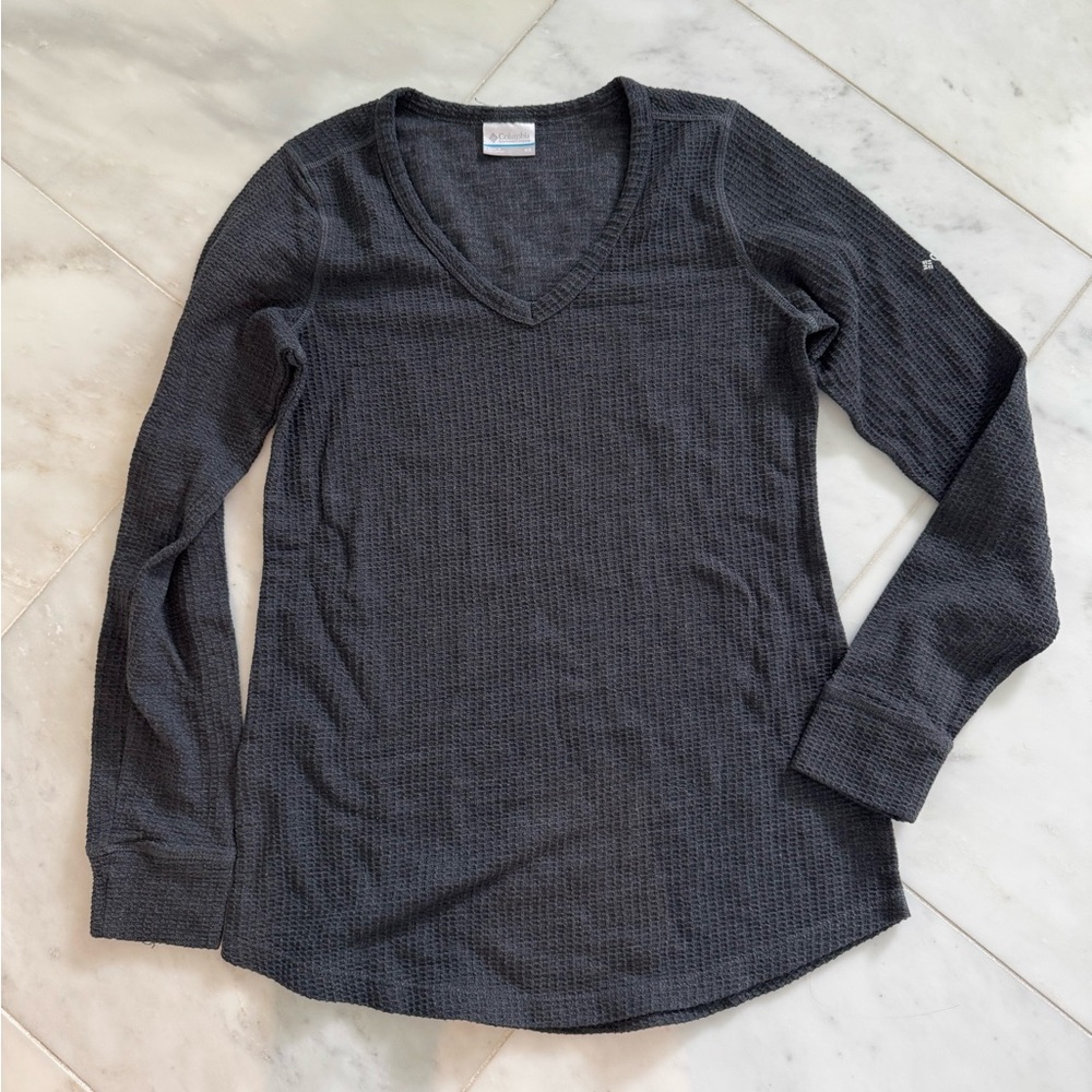 Columbia Women's Charcol Grey V-Neck Long Sleeve Top
